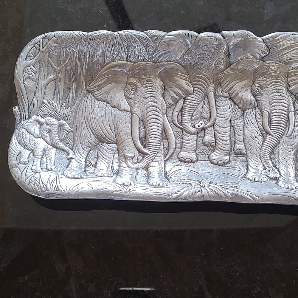 Vintage 1986 Arthur Court Silver Elephant Relief Bread Tray Decorative Serveware - Picture 5 of 12